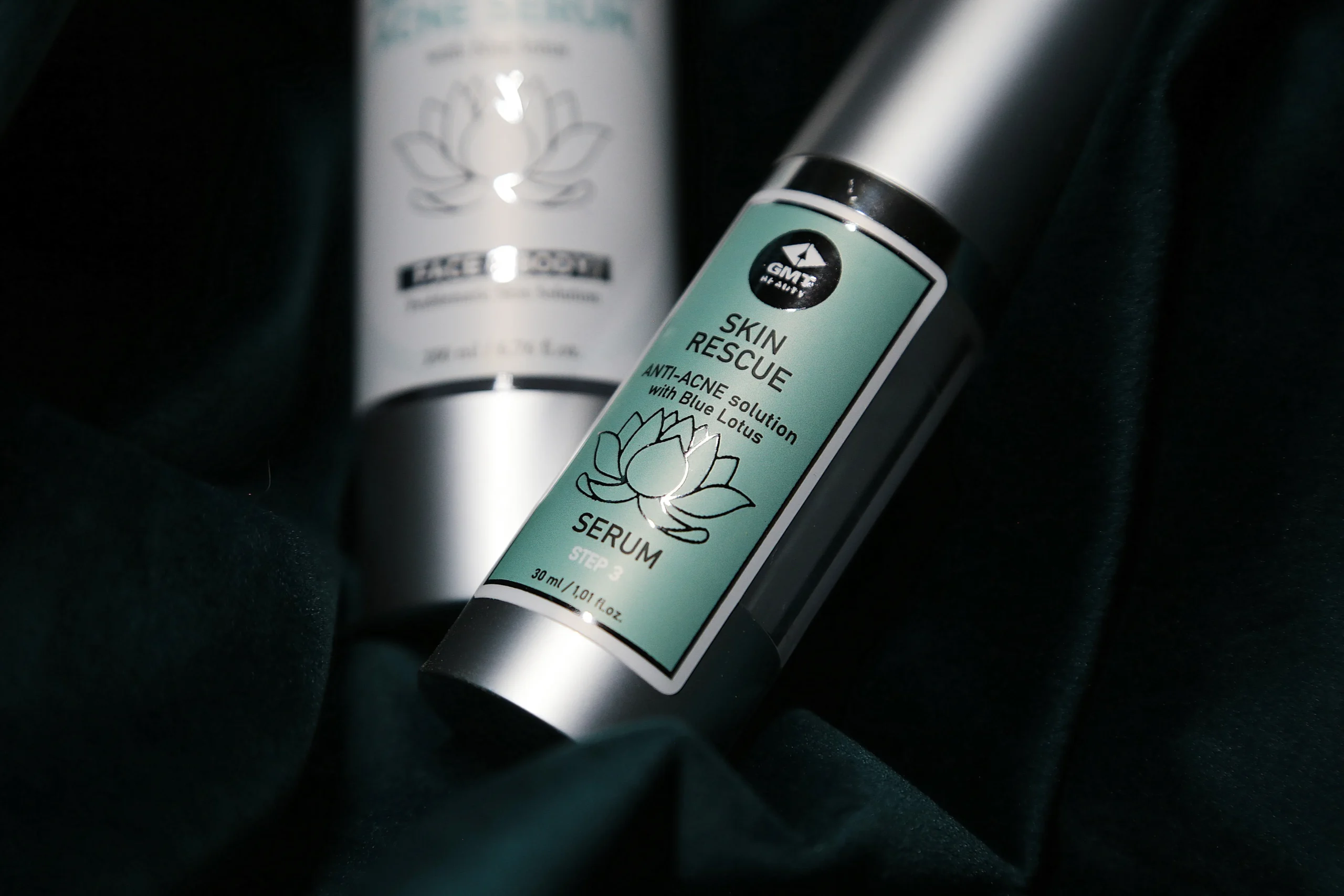 Cosmetic bottles with high-quality foil-stamped labels that highlight design details with a metallic shine.